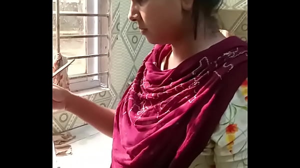 Sultry Seductress: A Bengali Boudoir Tale