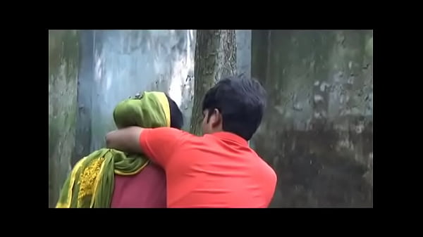 Desi Bhabhi Ka Ganda Affair, Porokia Prem Ki Gehri Raat