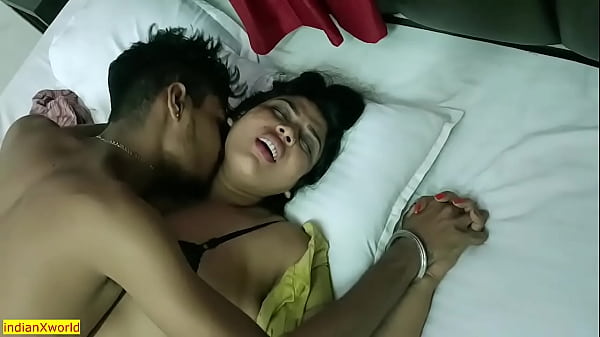 Sultry Bengali Bhabhi’s Secret Garage Tryst With The Tv Repairman