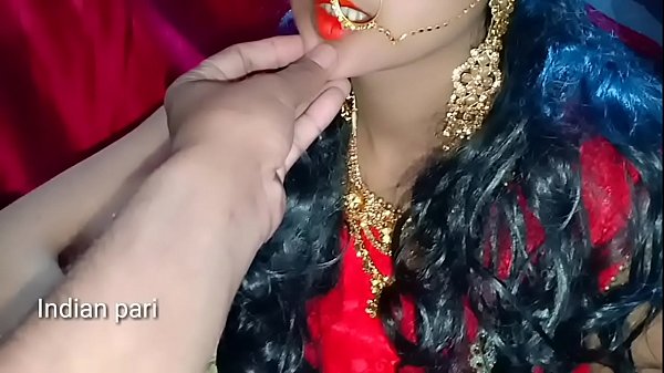 Innocent Bride’s First Tender Kiss On The Wedding Night
