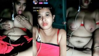 Bhabhi Flashes Her Nude Body During A Steamy Live Video Call In Hindi