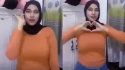 Jilboobs Goes Live, Flashing Her Naked Tits For Everyone To See