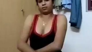 Sexy Indian Babe Flaunts Her Naked Body In A Hot Mms Leak