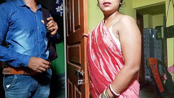 ब्रा बेचने वाले ने भाभी को फुसलाकर जमकर रंगरंगीली की, देसी पोर्न साफ हिंदी आवाज में