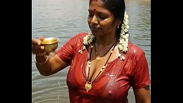 Desi Bhabhi Ki Ai, Garmi Bhara Jazbaat Aur Chhupi Hui Hasrat