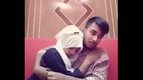 Desi Boyfriend And Girlfriend Getting Hot And Heavy In A Hotel Room