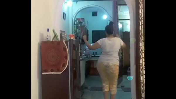 Hot Indian Bhabi Shaking Her Juicy Ass And Big Tits On Bigo Live