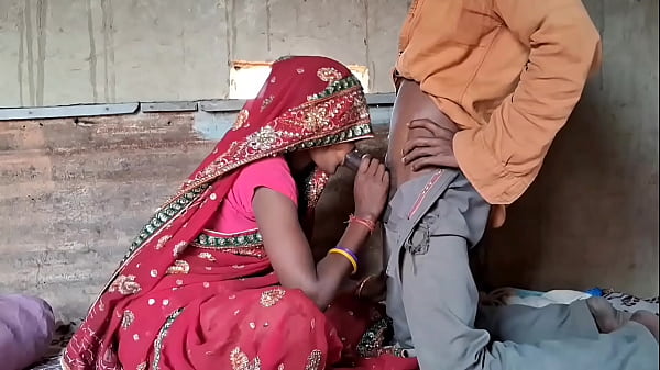 Desi Bhabhi Ki Laal Saari Utar Ke, Garam Sexy Hindi Web Series Ka Naya Episode Dekhne Ka Maza Lo