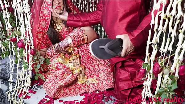 Indian Shaadi Ka Raat Ka Kamaal, Honeymoon Mein Karna Sex In Hindi