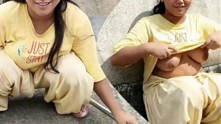 जवान शादीशुदा भाभी के साथ छत पर गर्म रोमांस, देसी गाँव की मासूम लड़की का हिंदी सेक्स वीडियो