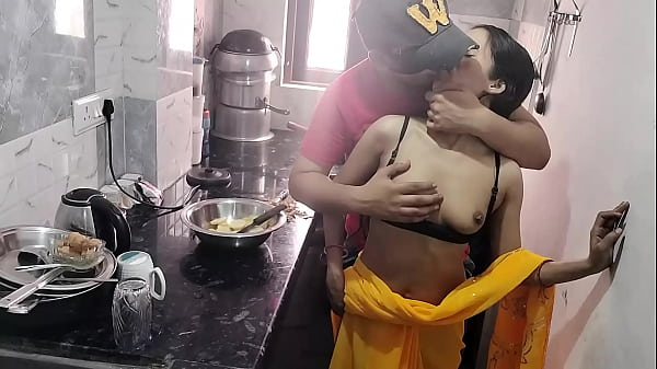 Hot Desi Bhabhi Gets Fucked By Husband In The Kitchen