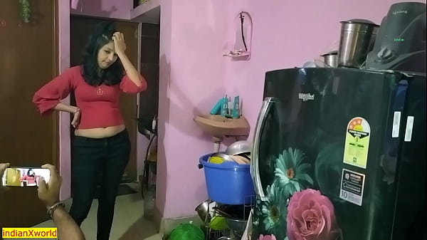 Indian New Model Gets A Hard Fuck From A Film Director! Hindi Model’s Steamy Sex