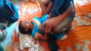Horny Aunty Loves A Fast, Hot Fuck With A Young Stud