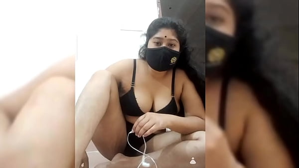 Watch A Desi Girl Get Naughty Live