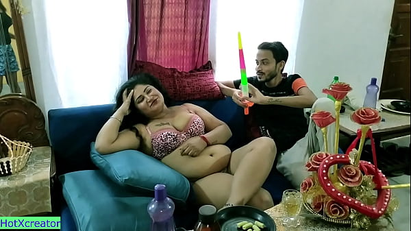 Indian Hot Bhabhi’s Birthday Gets Wild With Teen Lover! Hindi Xxx