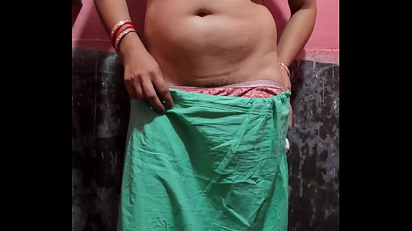 Desi Wife Spreads Her Legs And Shaves Her Wet, Shaved Pussy In The Bedroom